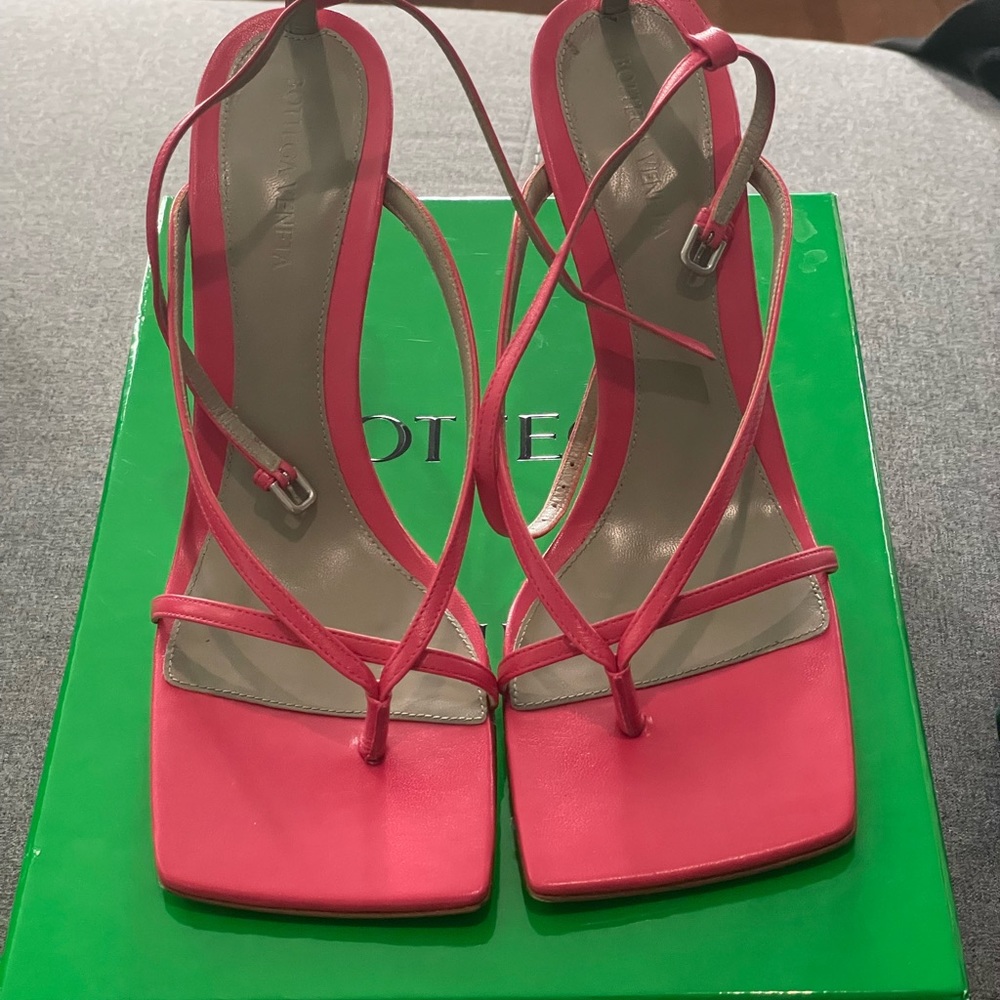 Bottega Veneta stretch strap sandal